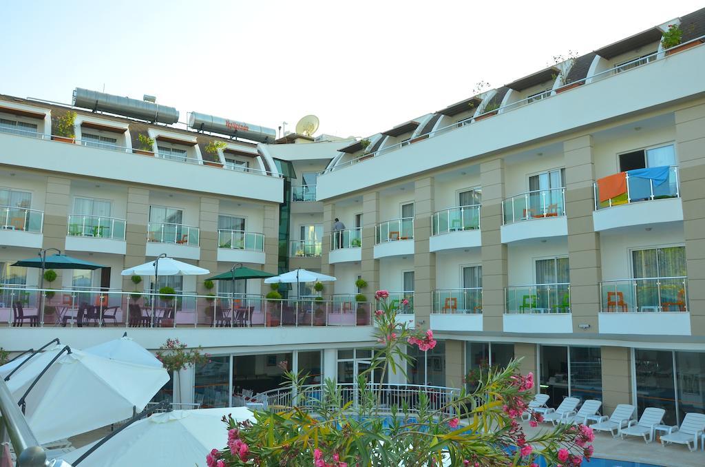 Dickman Elite Hotel Side Exterior foto